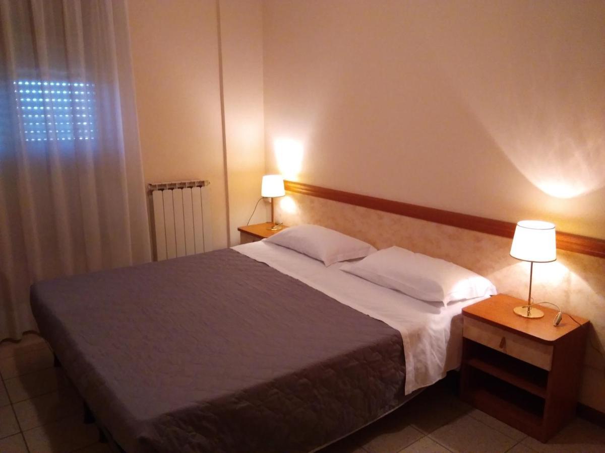 Hotel Rose&Crown Correggio Ngoại thất bức ảnh