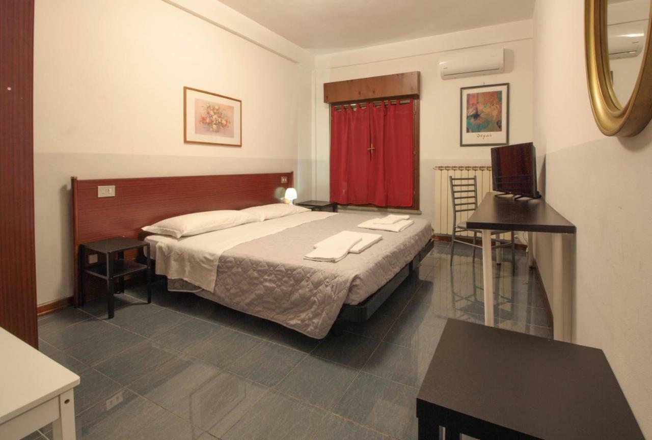 Hotel Rose&Crown Correggio Ngoại thất bức ảnh